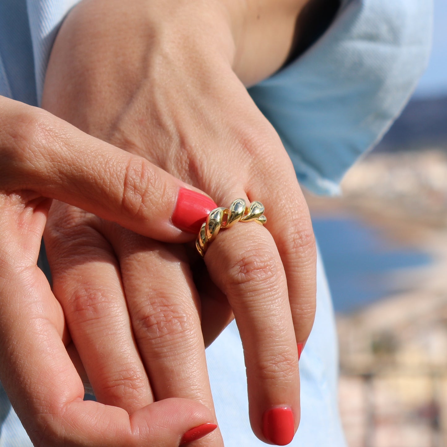 ANILLO NOVA. Anillo ajustable en Plata de Ley 925 bañado en oro de 18 K