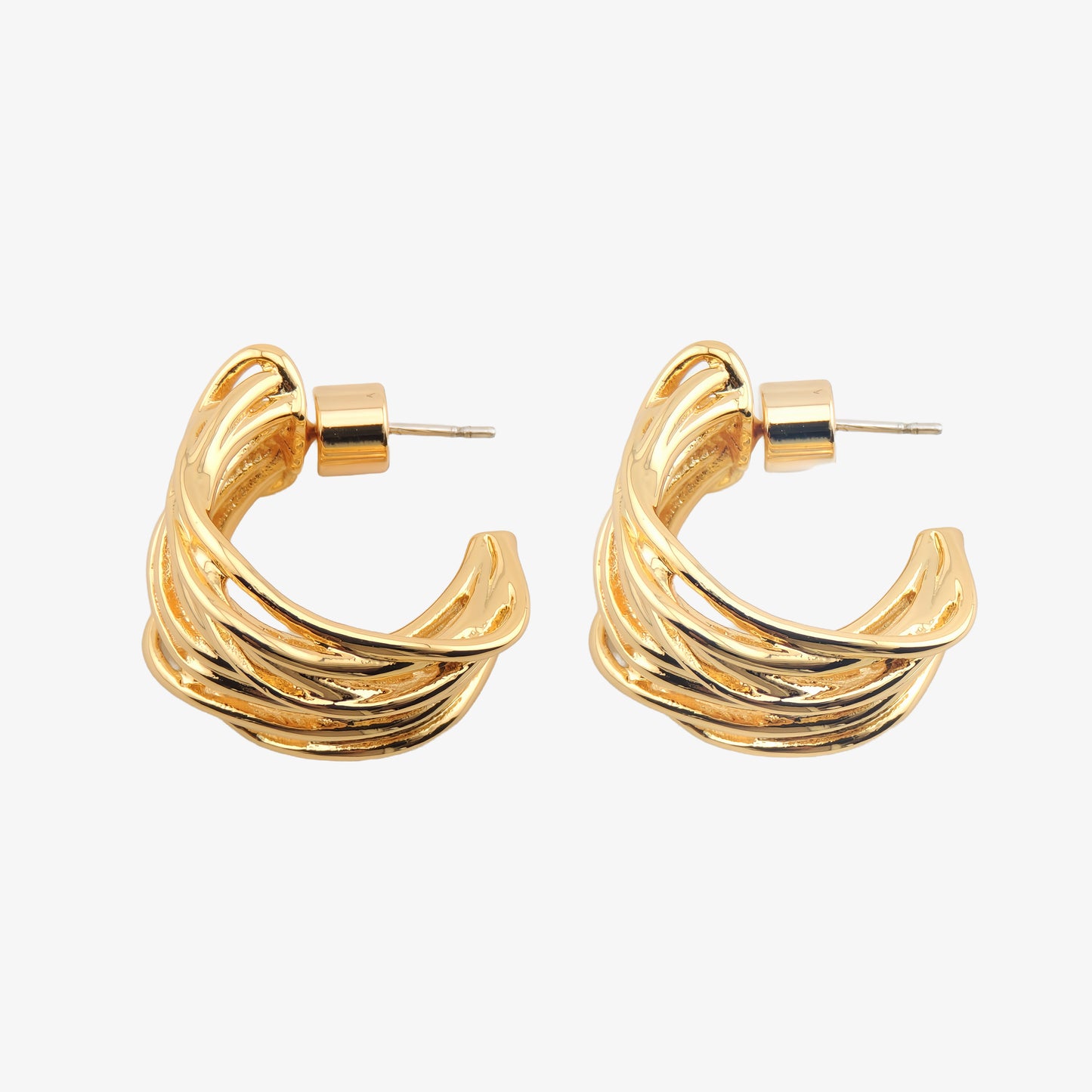 PENDIENTES MARTA. Aros de alambre en plata de ley 925 bañada en oro.