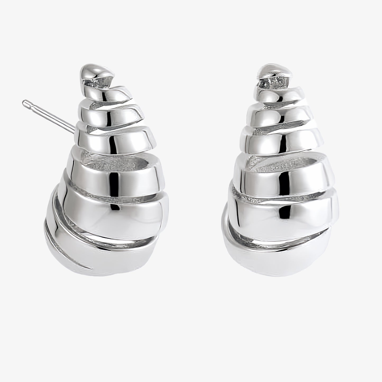 PENDIENTES LUNA. Pendientes en forma de gota twist en color plata