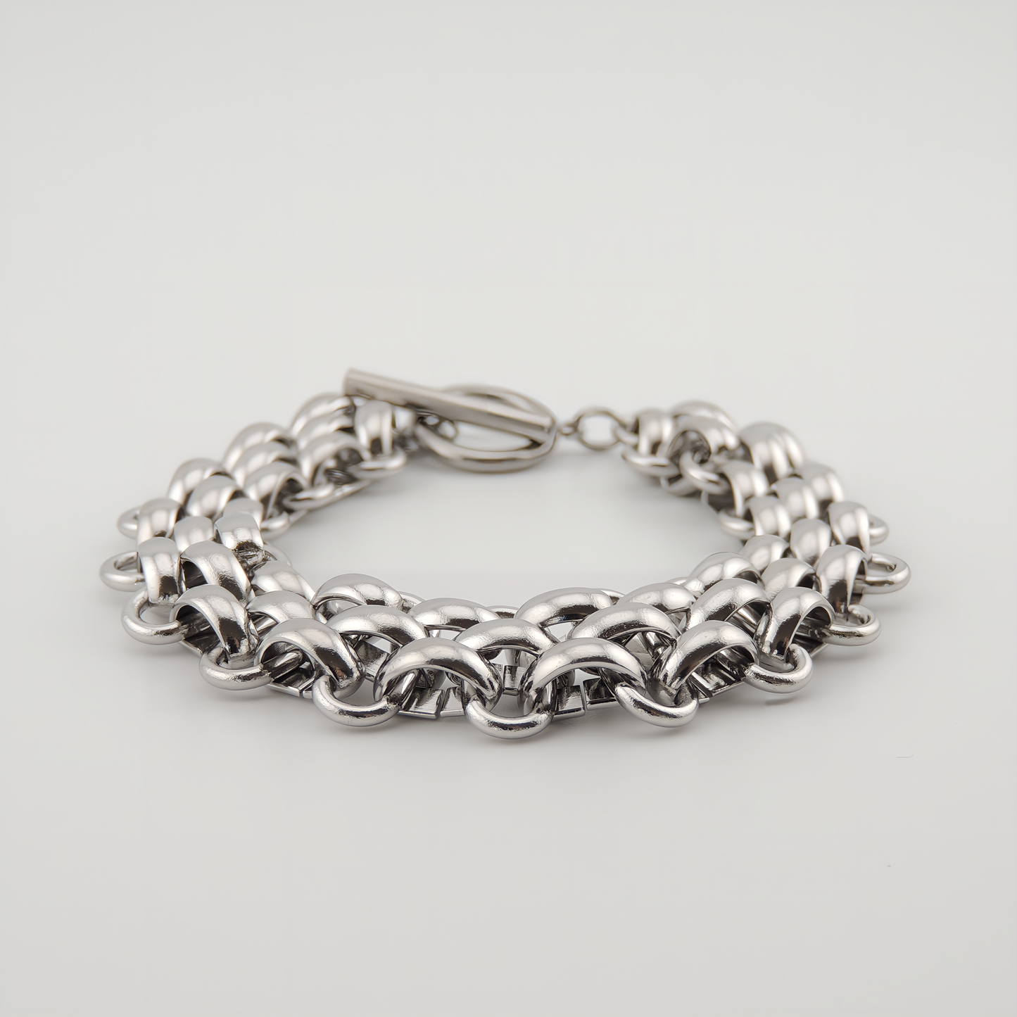 PULSERA ITZIAR. Pulsera ajustable de acero inoxidable recubierto de titanio