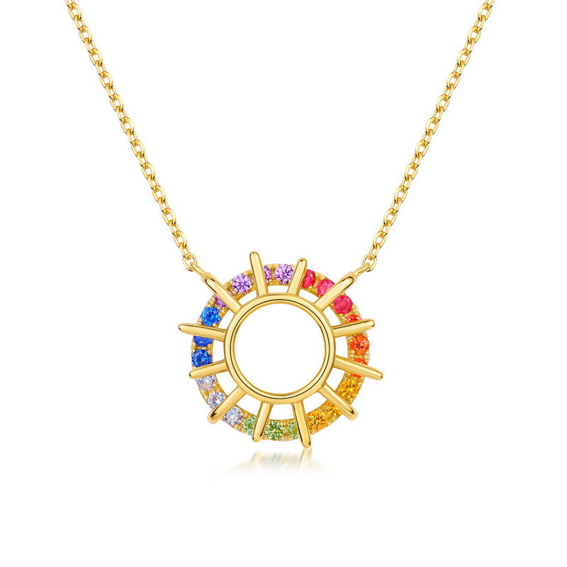 COLLAR DALIA. Collar de plata de ley 925 bañado en oro de 18k con colgante decorado con circonitas multicolor