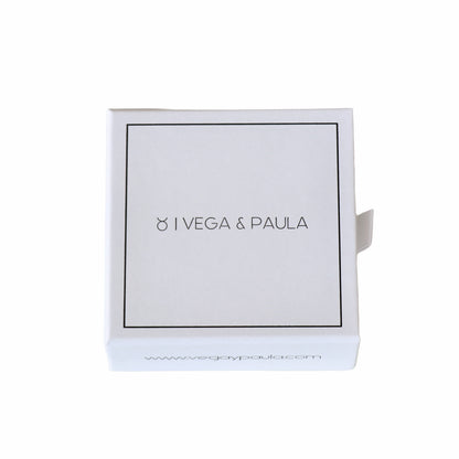 BRAZALETE MACARENA. Brazalete rígido ajustable de acero inoxidable bañado en oro de 18k