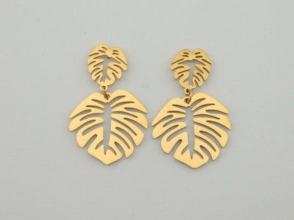 PENDIENTES ELISA. Pendientes de acero inoxidable bañados en oro en forma de hoja