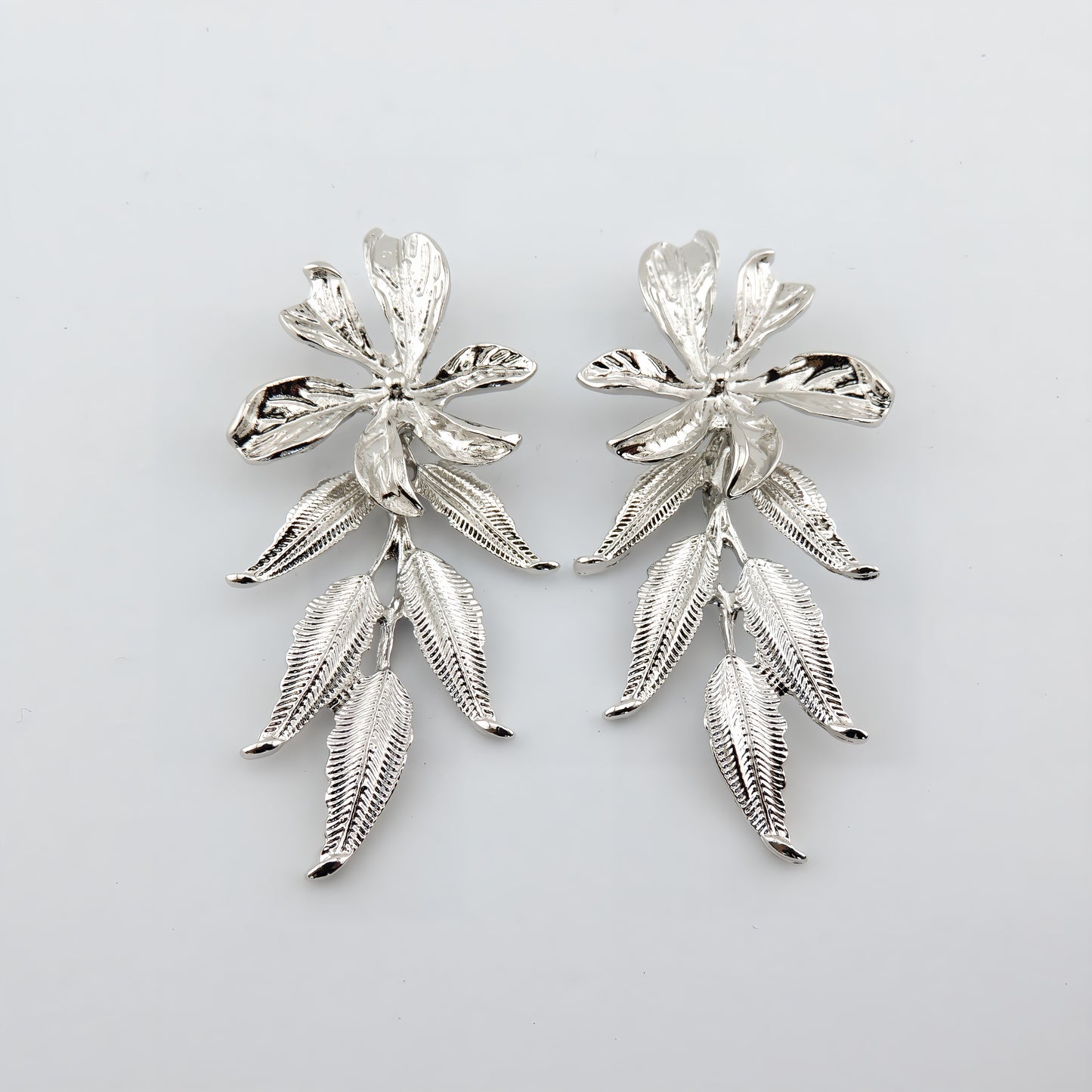 PENDIENTES ALBA. Pendientes largos en color plata