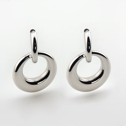 PENDIENTES CARLA. Pendientes con doble aro de acero inoxidable en color plata