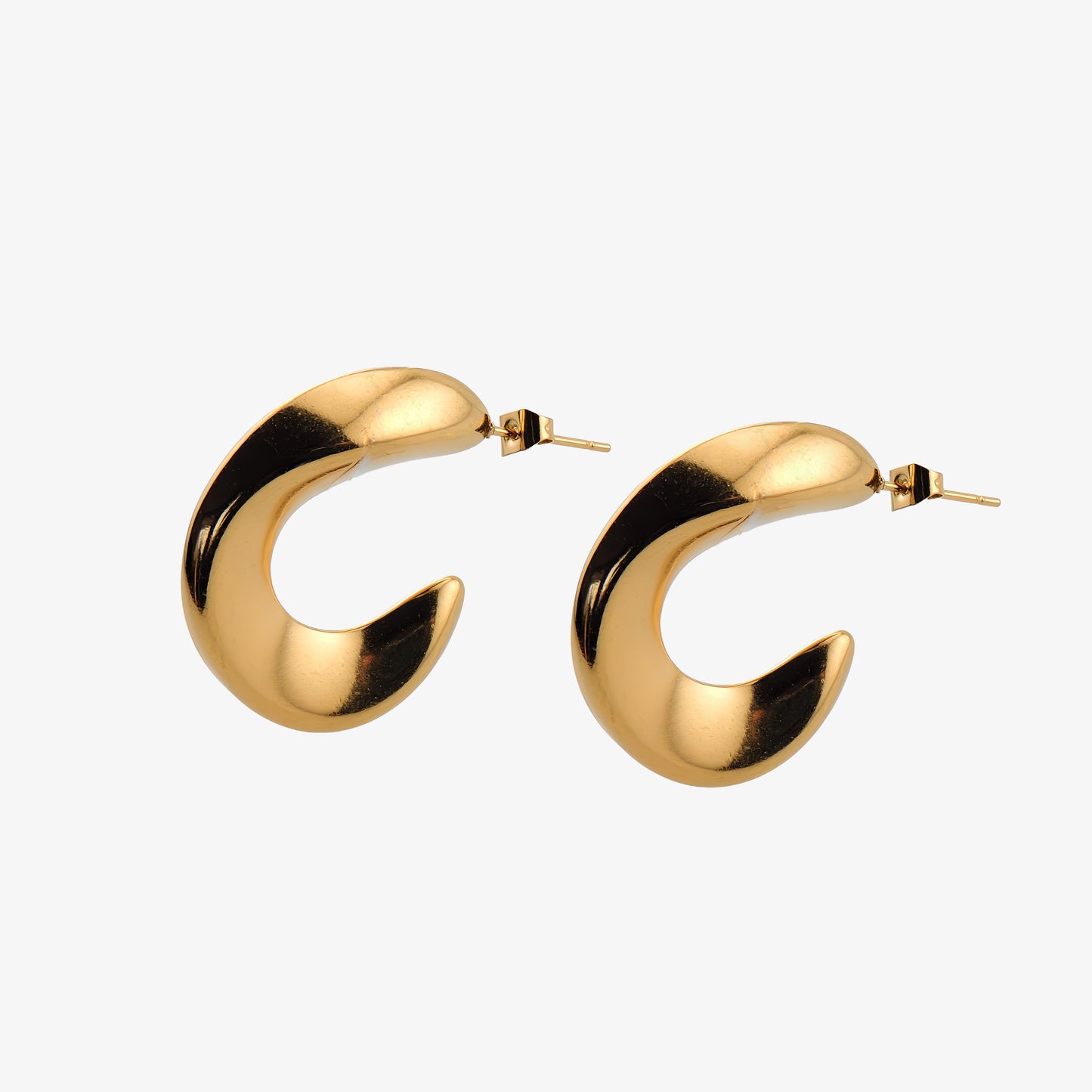 PENDIENTES EMILIANA. Aros de acero inoxidable bañados en oro de 18k