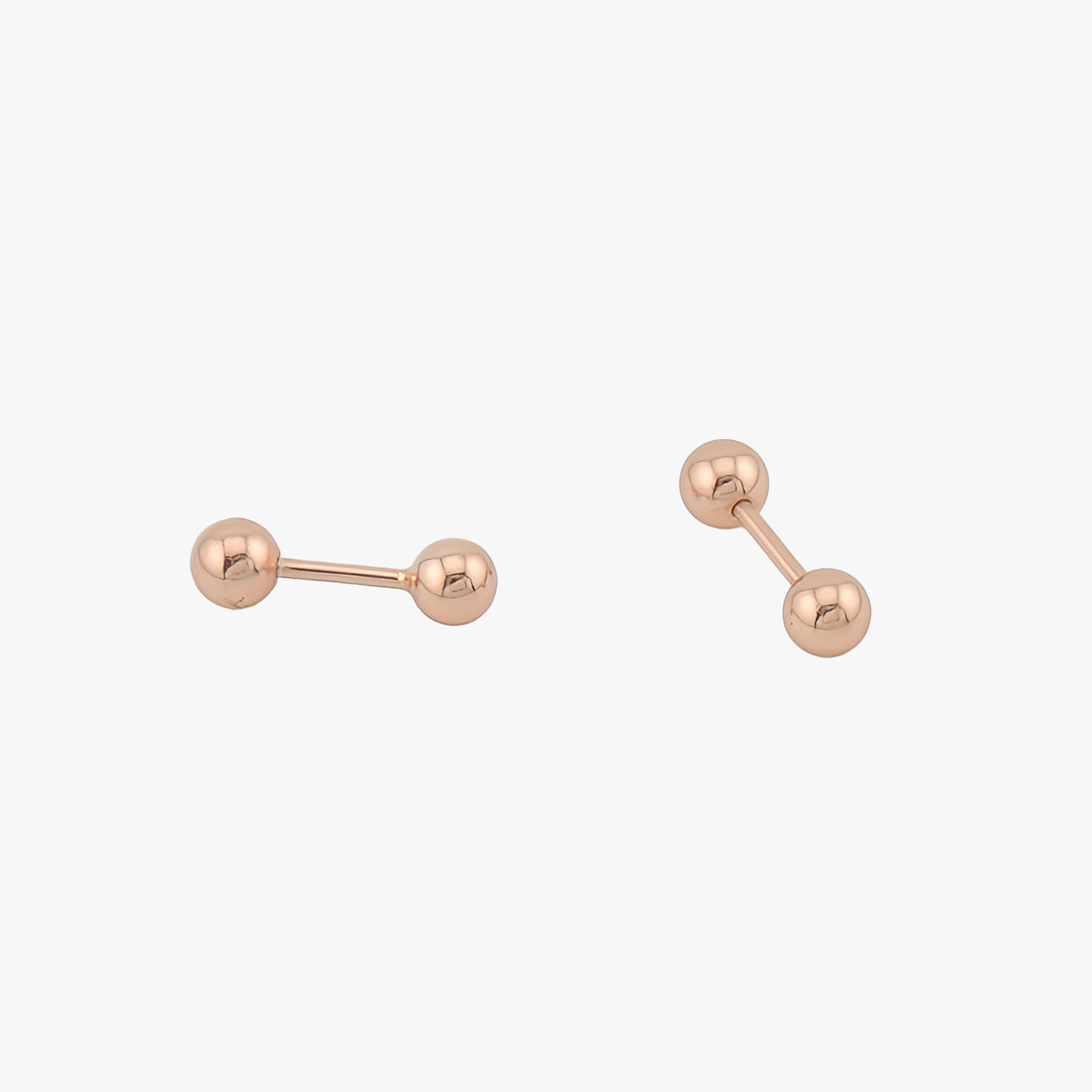 PENDIENTES MAFALDA. Pendientes en Plata de Ley 925 bañada en un sutil color oro rosa con cierre de tuerca en forma d bola