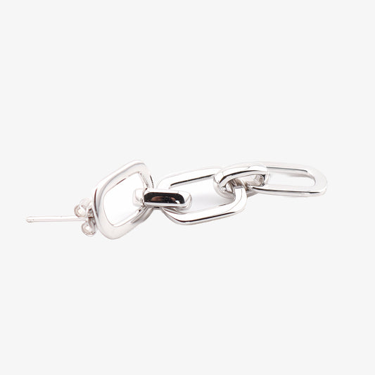PENDIENTES MARA. Pendientes largos con diseño de eslabones encadenados en Plata de Ley 925