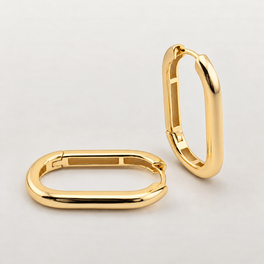 Pendientes de aro rectangular de plata de ley 925 bañada en oro de 18K, vistos de frente