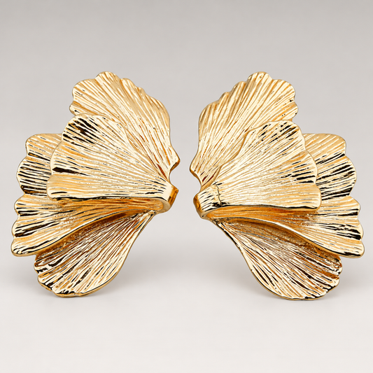 Pendientes grandes de abanico con pliegues de aleación dorada, de 6 x 4 cm