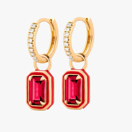 PENDIENTES NORA. Aros en plata de ley 925 bañada en oro y circonitas blancas con piedra en color rojo