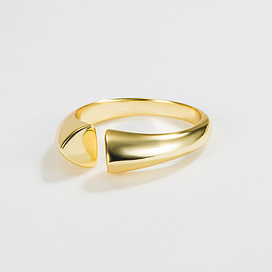 ANILLO BIMBA. Anillo ajustable en Plata de Ley 925 bañado en oro de 18 K