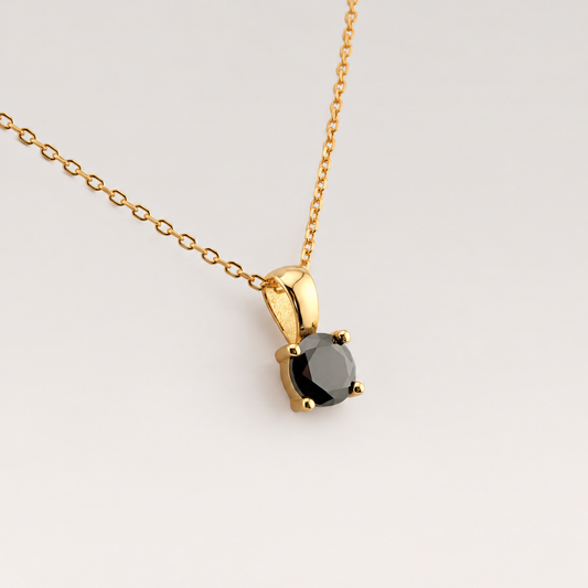 Collar de plata de ley 925 bañada en oro de 18K con colgante de circonita negra